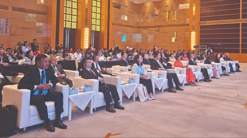Mongolian and Chinese Journalists Seek Broader Cooperation in Digital Media and  Environmental Reporting